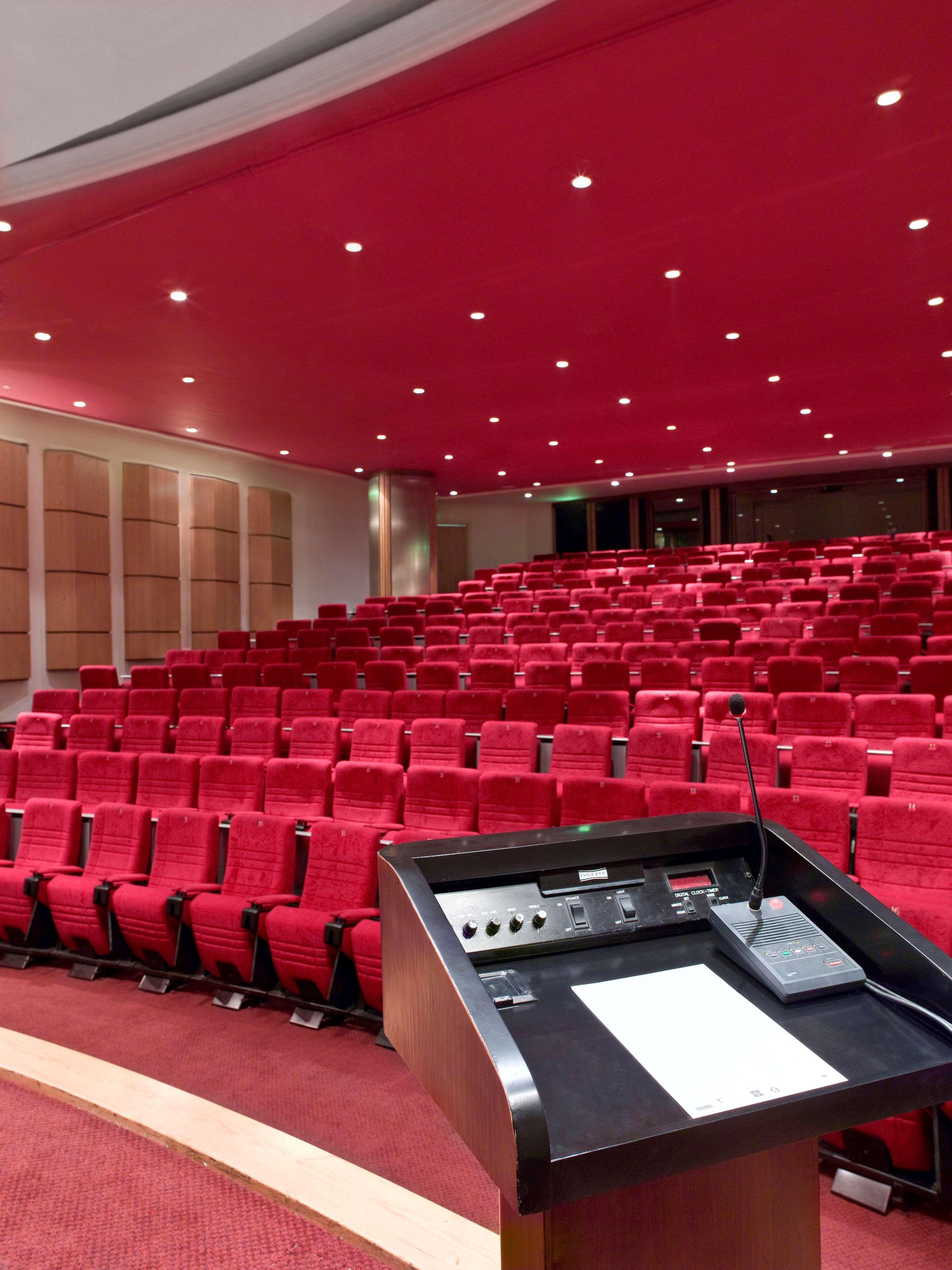 Grand Hyatt Amman Hotel Bagian luar foto The main auditorium