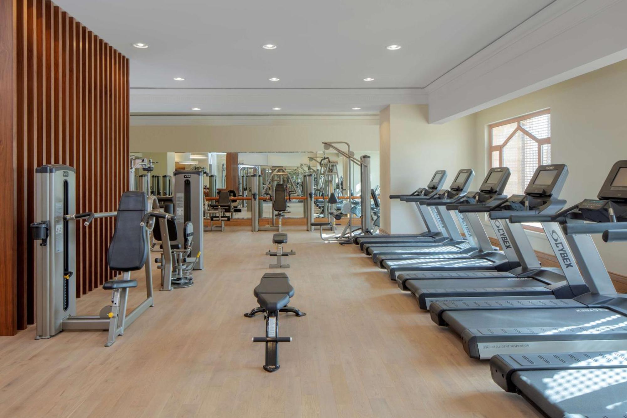 Grand Hyatt Amman Hotel Bagian luar foto The gym at the hotel