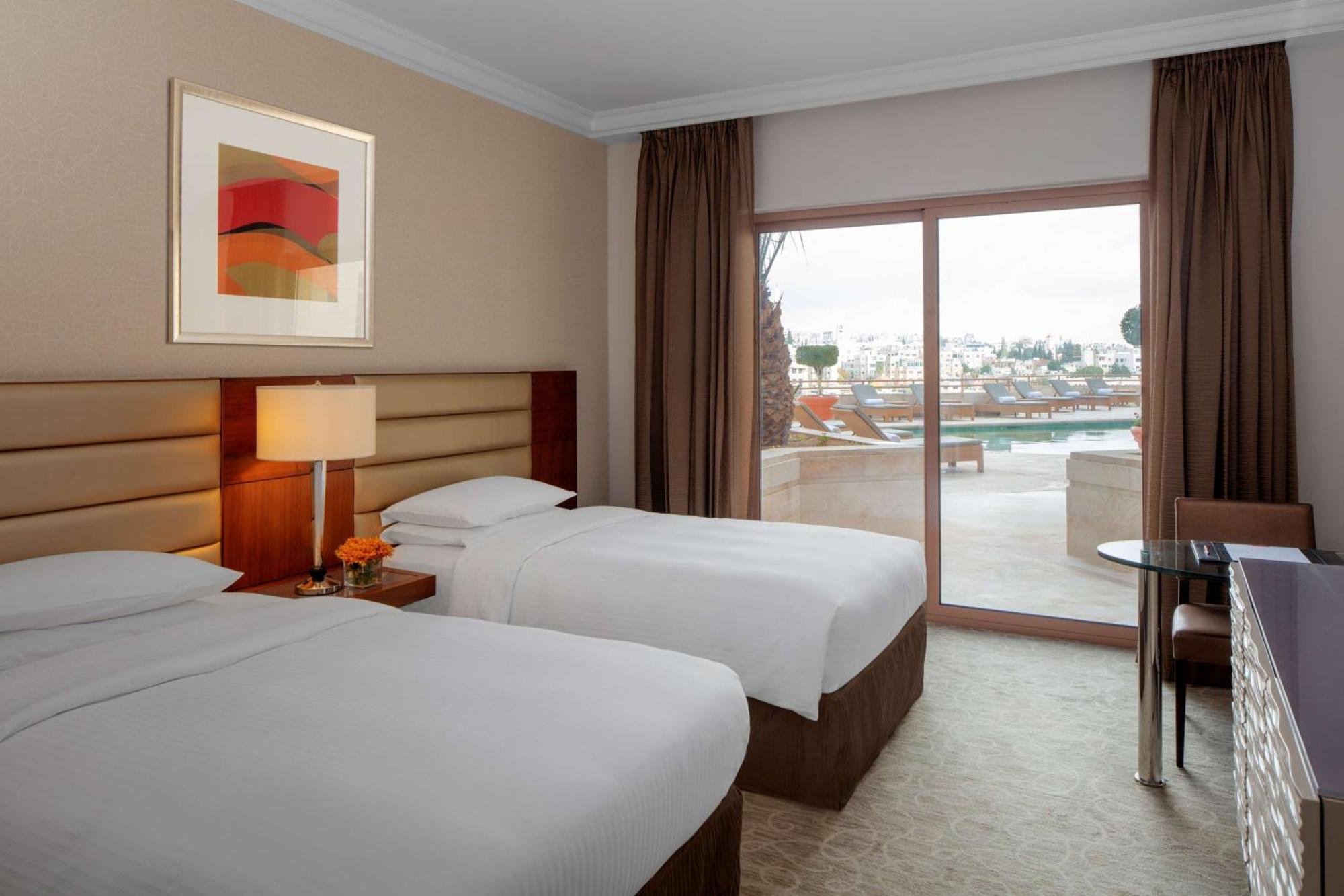 Grand Hyatt Amman Hotel Bagian luar foto A room at the Hilton Sharm El Sheikh